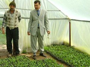 Altınekinli çiftçi zoru başaracak