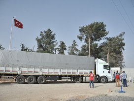 Kobaniye ilk yardım yine Türkiyeden