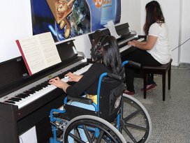 Engelli çocuklarla sosyal ilişki kabul edilebilir