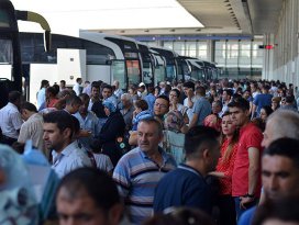 Bayram tatilinde yolcular biletsiz kalmayacak