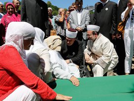 İnsanlık bir daha böyle acılar yaşamasın
