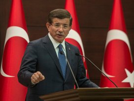 Davutoğlundan parti liderlerine çağrı