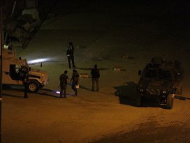Şemdinli ve Bismilde polise saldırı