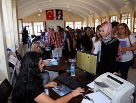 Üniversitelere kayıtlar başladı