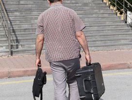 Erkilet Havaalanında 3 iş adamının eşyalarına el konuldu