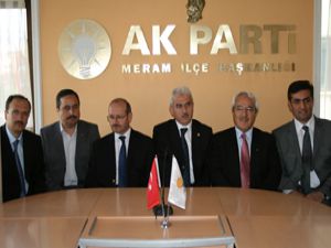 Ak Partide koltuk değişimi!