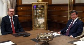 Davutoğlu, hükümeti kurma görevini iade etti