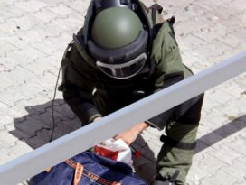 Askerlik şubesi önünde bomba paniği