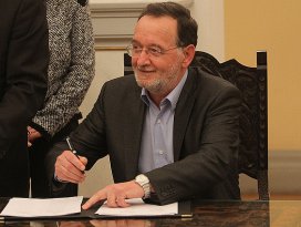 Komşuda hükümet kurma görevi Lafazaniste
