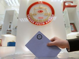 Oy kullanma saatleri belirlendi