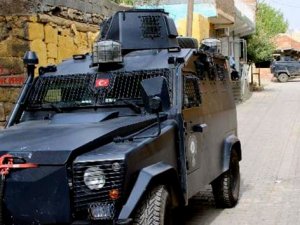 Polis ekiplerine roketli saldırı! 1 şehit