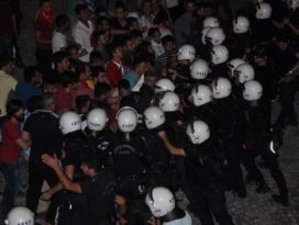 Konyada vatandaşlar HDP İl Başkanlığına yürüdü