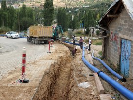 Bozkır’da su şebekesi yenileniyor