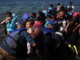 Sığınmacılar Yunan adalarına akın ediyor