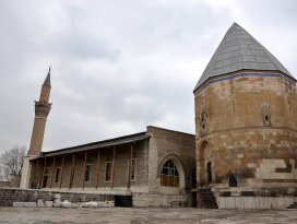 Alaaddin Camisinin restorasyonu 2016da bitecek