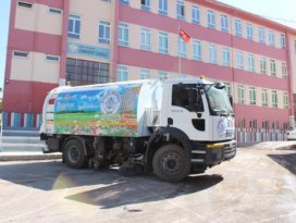 Beyşehirde okul bahçelerinde temizlik seferberliği