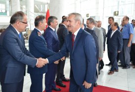 Konyada bayramlaşma töreni düzenlendi
