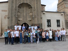 KTO Karatay Üniversitesi’nde görkemli akademik yıl açılışı