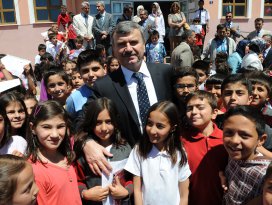 31 ilçede eğitim yardımı başvuruları başladı
