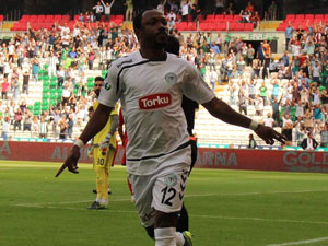 Traore Trabzonspor’u seviyor!