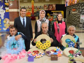 ‘Yeniden Hayata’ sergisi ziyarete açıldı