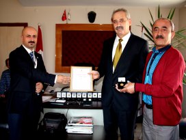 Seydişehirde gönüllü kan bağışçıları ödüllendirildi