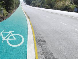 Akşehir’de Gazi Bulvarına bisiklet yolu