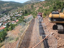 Bozkırda kaya ıslah çalışması yapıldı