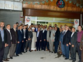 Başkan Akyürek, Gül Gençlik Derneğini ziyaret etti