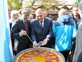 Cumhurbaşkanlığından vatandaşlara aşure ikramı