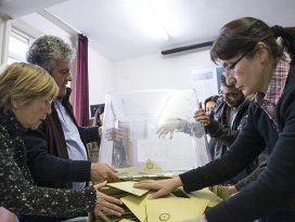 AK Parti HDPden 18, MHPden 36 milletvekili aldı