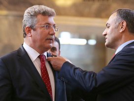 Mecliste ilk kaydı AK Partili Akbaşoğlu yaptırdı