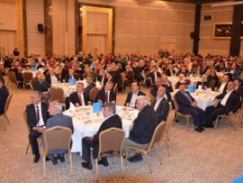 AK Parti Konya ailesi yemekte bir araya geldi