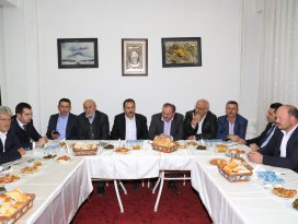 AK Parti Hadimde teşekkür yemeği