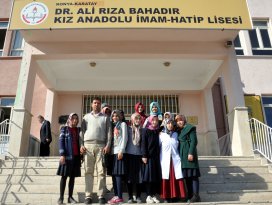 Engelleri aşarak öğretmen oldular