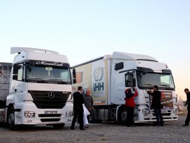 Konyadan Bayırbucak Türkmenlerine yardım