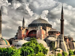 Rus vekilden Türkiyeye komik Ayasofya teklifi