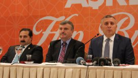 AK Parti basınla buluştu