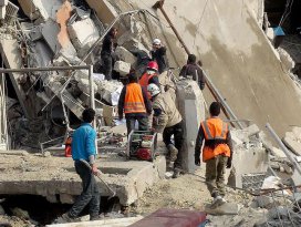 Mahkeme binasını vurdular: 40 ölü, 150 yaralı