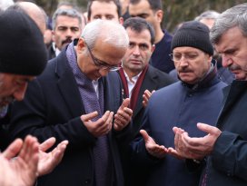 Elvan: Hocamız İslam alemi için büyük bir değerdi