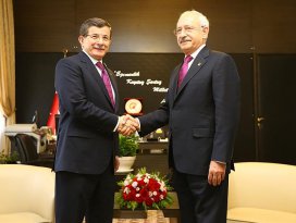 Davutoğlu ile Kılıçdaroğlu bir araya geldi