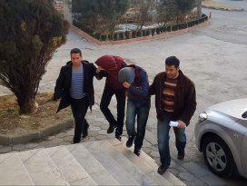 Sahte polis ve savcılar adliyeye çıkarıldı