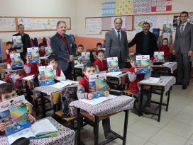 Beyşehir’in tarihi mekanlarını boyayarak tanıyacaklar