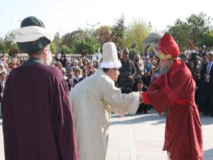 Konya Mevlanayı karşıladı