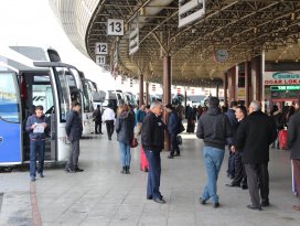 Otogar ve garlarda yarıyıl tatili yoğunluğu yaşanıyor