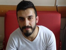 Pres makinesinde kopan parmağı ameliyatla yerine dikildi