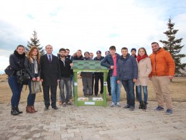 Üniversite öğrencilerinden sokak hayvanları için anlamlı proje