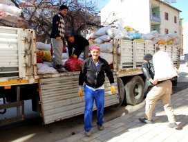 Konyadan Bayırbucak Türkmenlerine yardım