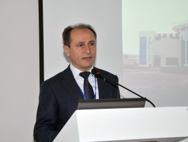 Yeni teknolojileri ve bilgiyi üretmek zorundayız