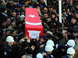 Konyalı şehit yüzbaşı son yolculuğuna uğurlandı